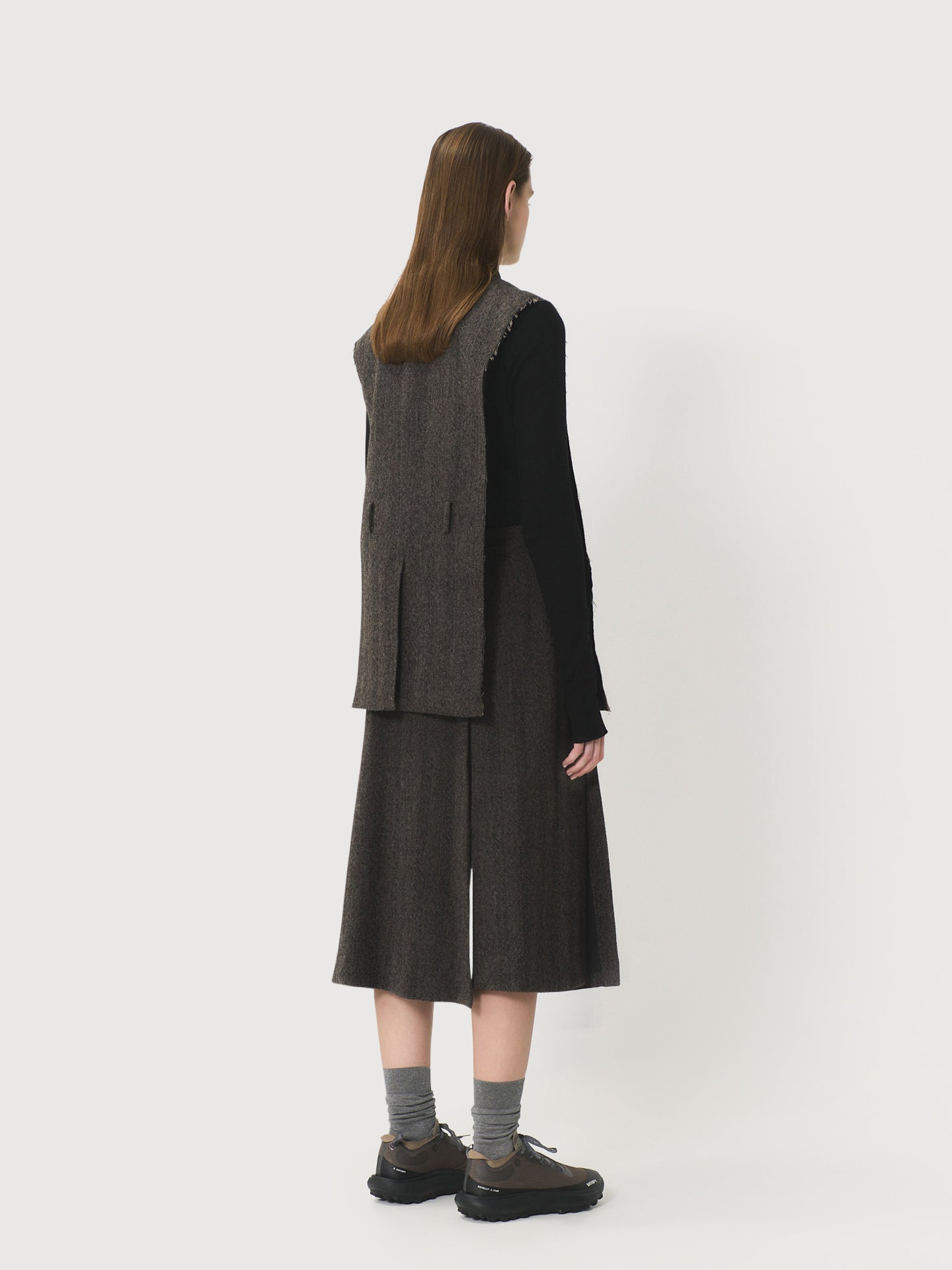 #colo_herringbone-brown