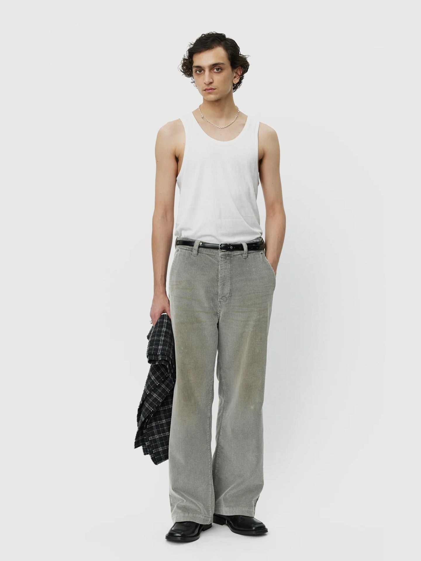 #color_rivet-black-polido