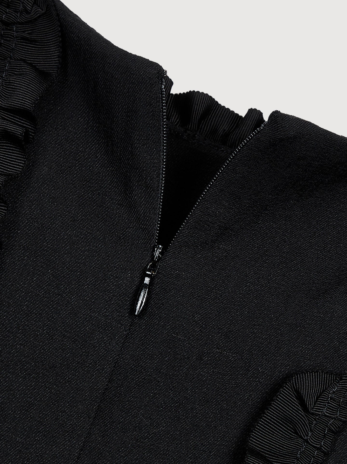 #color_black-blk