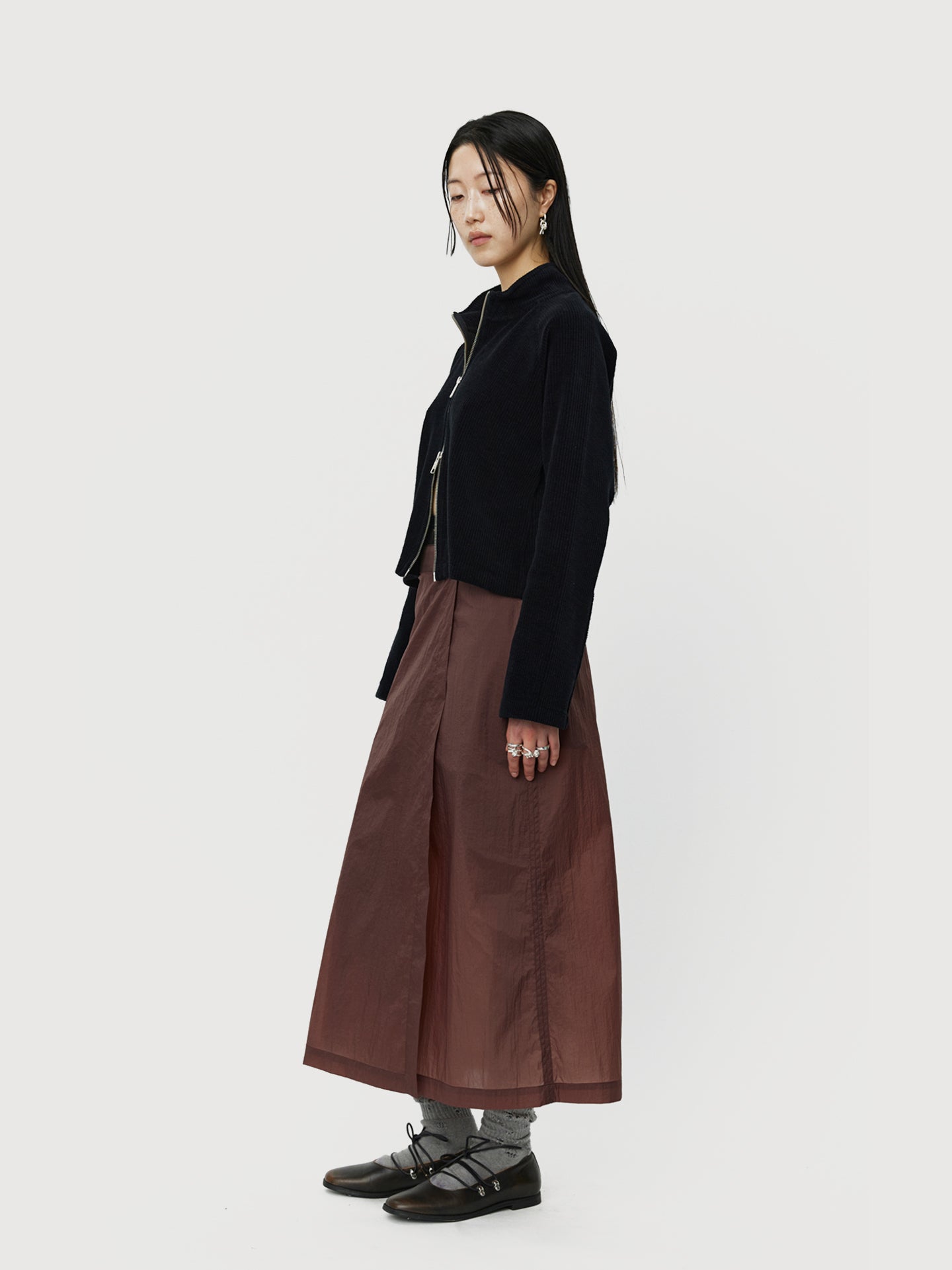 #color_merlot-crinkled-tech