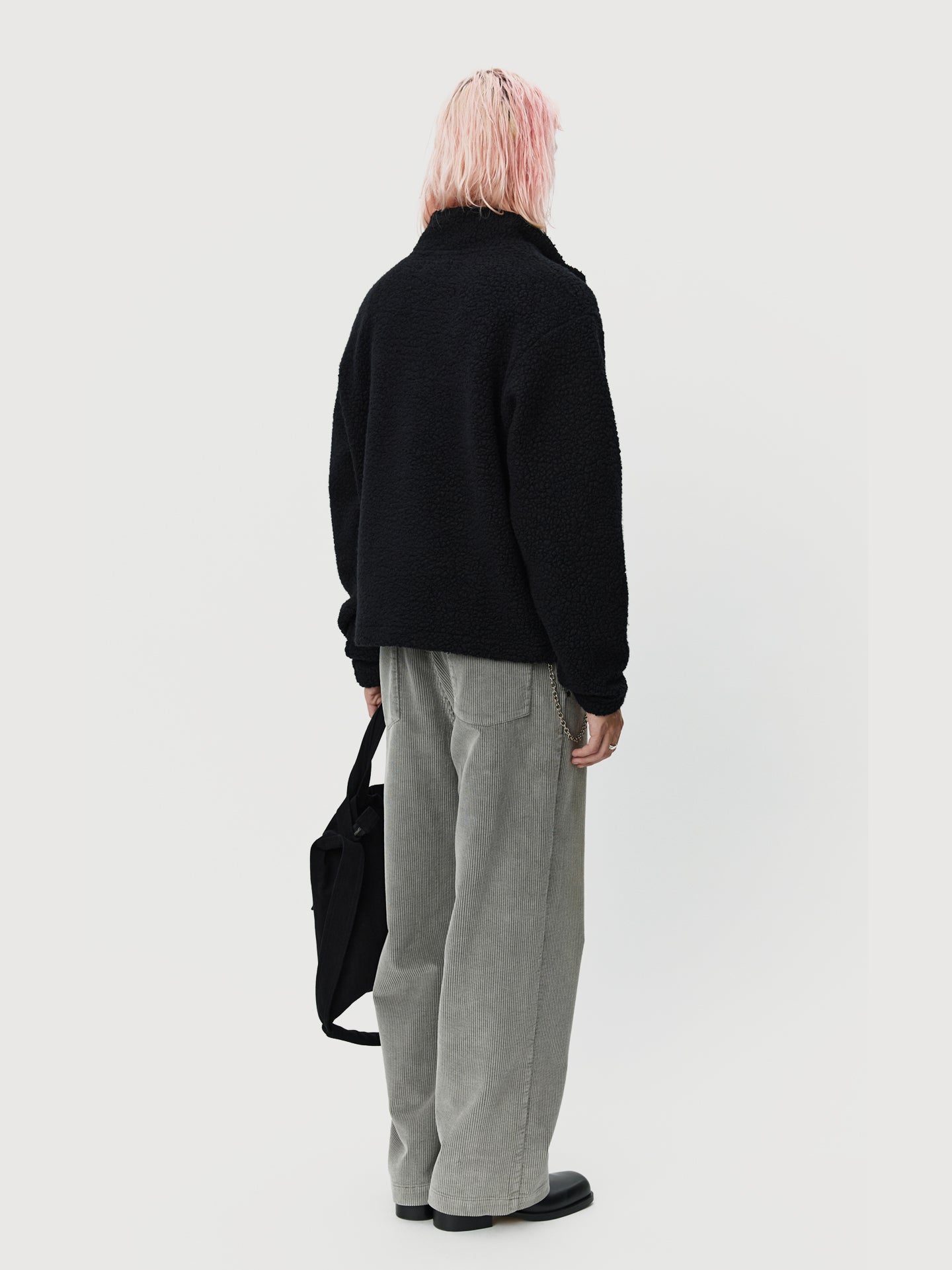 #color_black-fuzzy-fleece