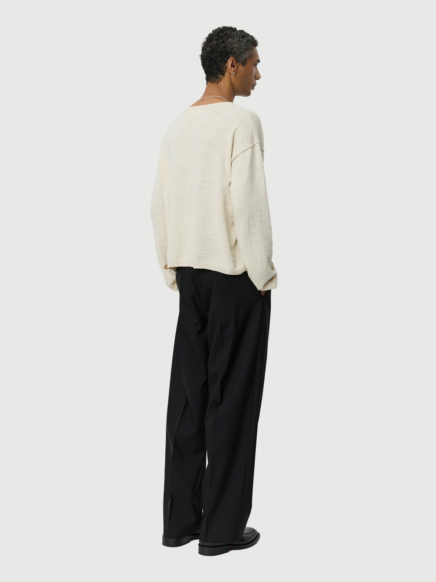 #color_off-white