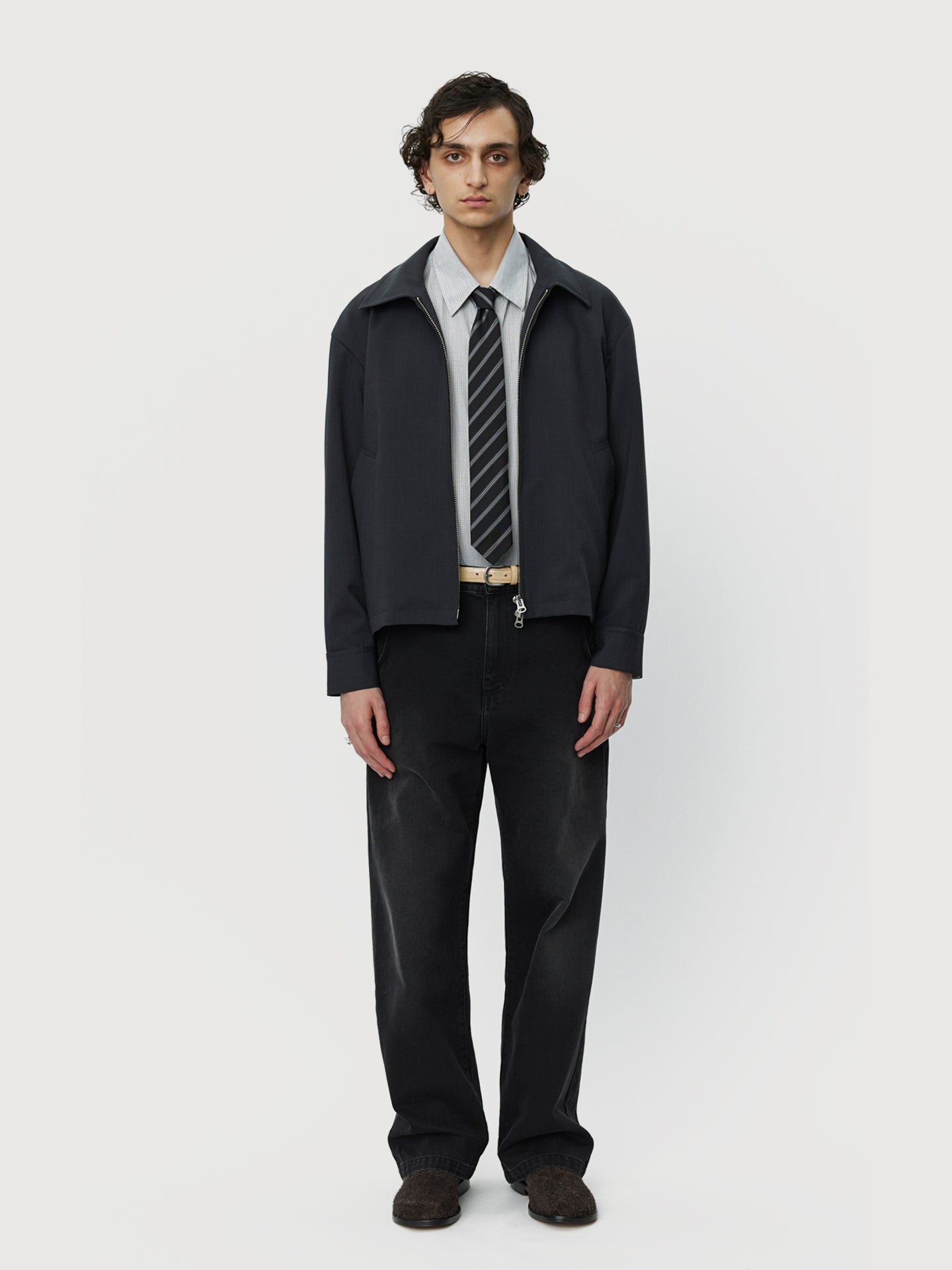 #color_dark-grey-wool