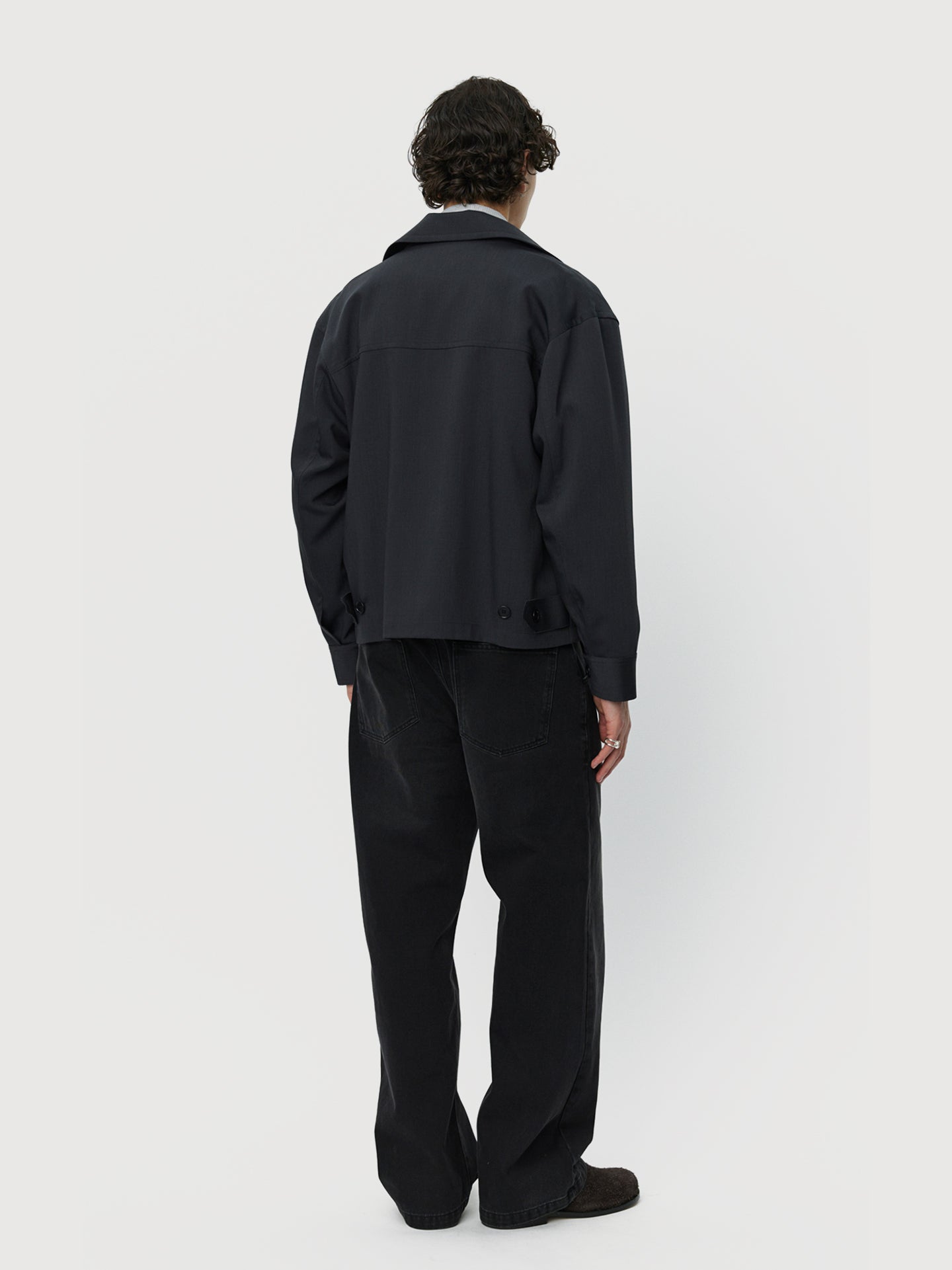 #color_dark-grey-wool