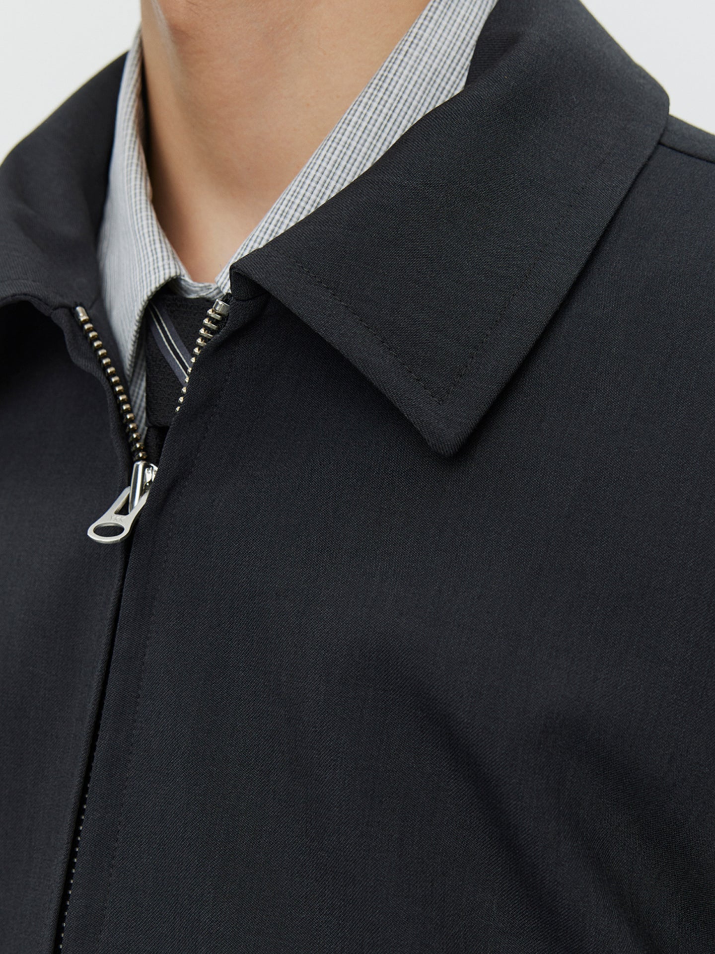 #color_dark-grey-wool