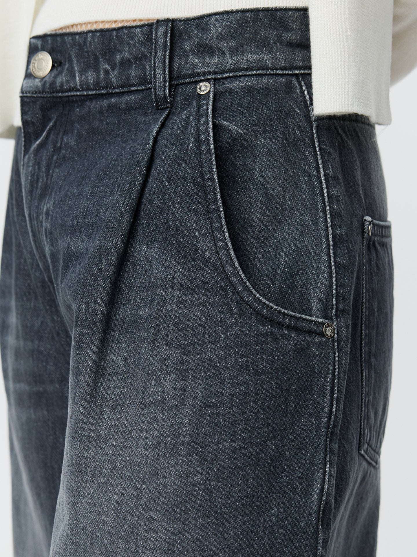 #color_stonewashed-grey