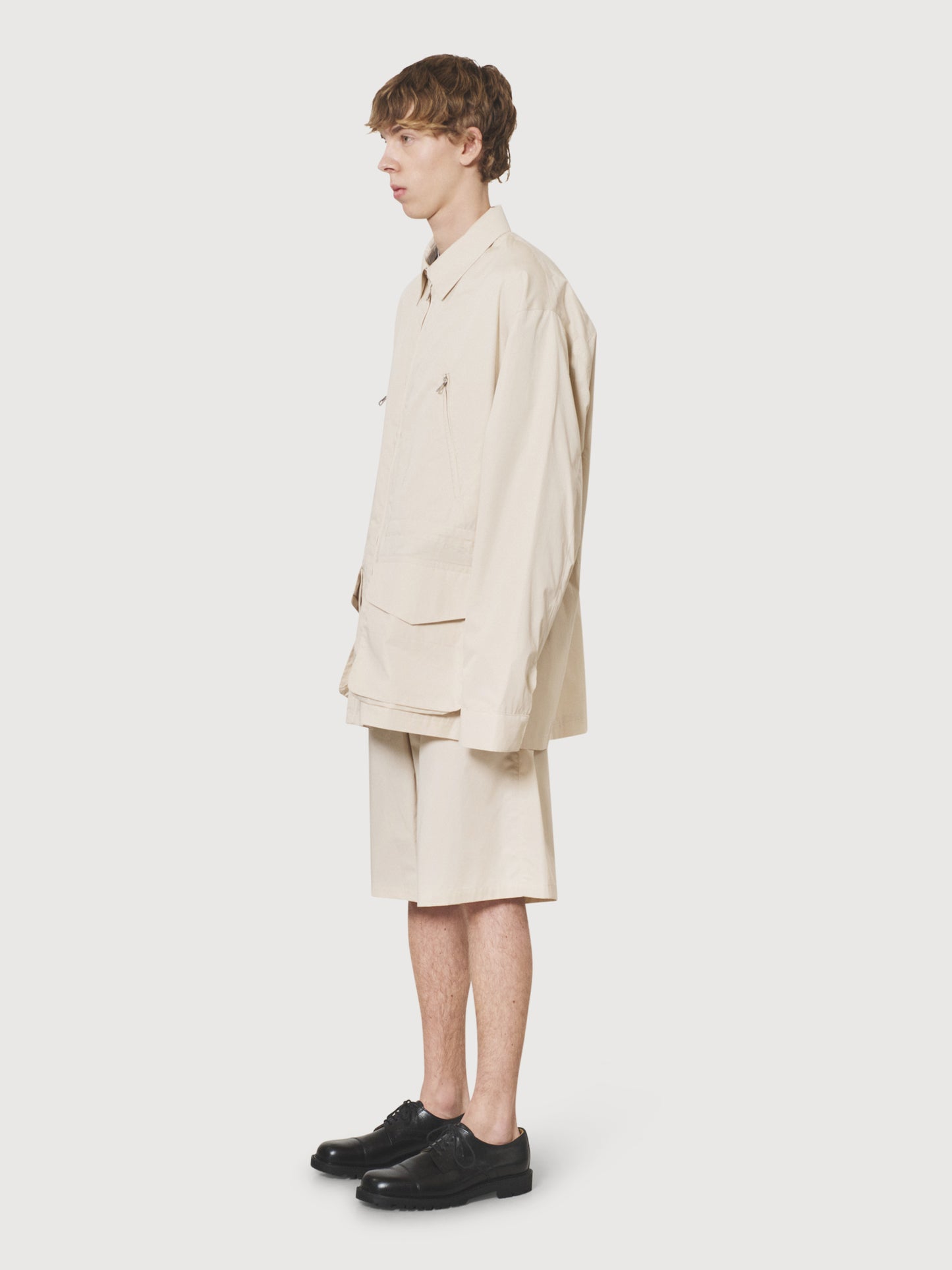 #color_ivory-suit