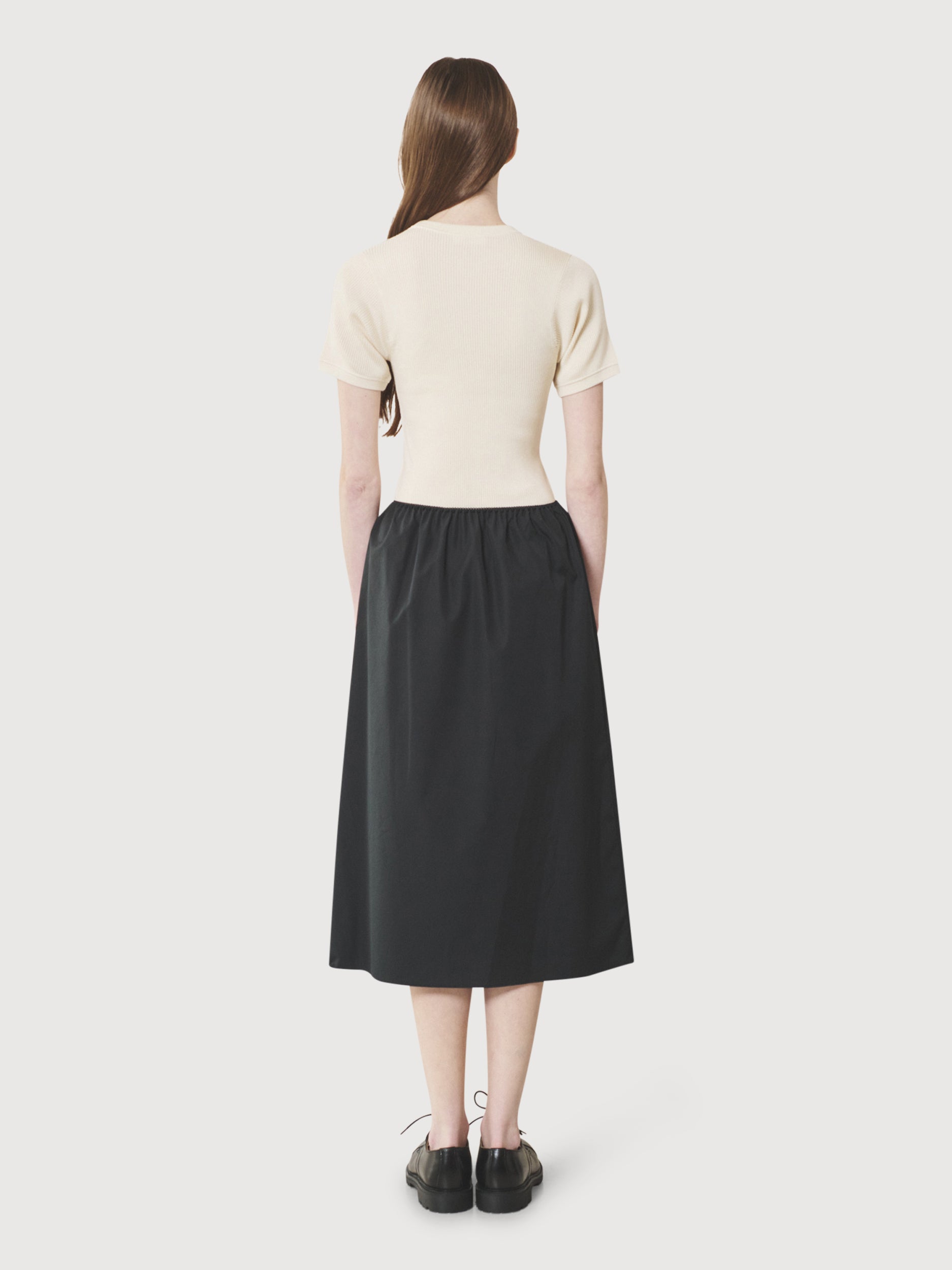 #color_black-popeline