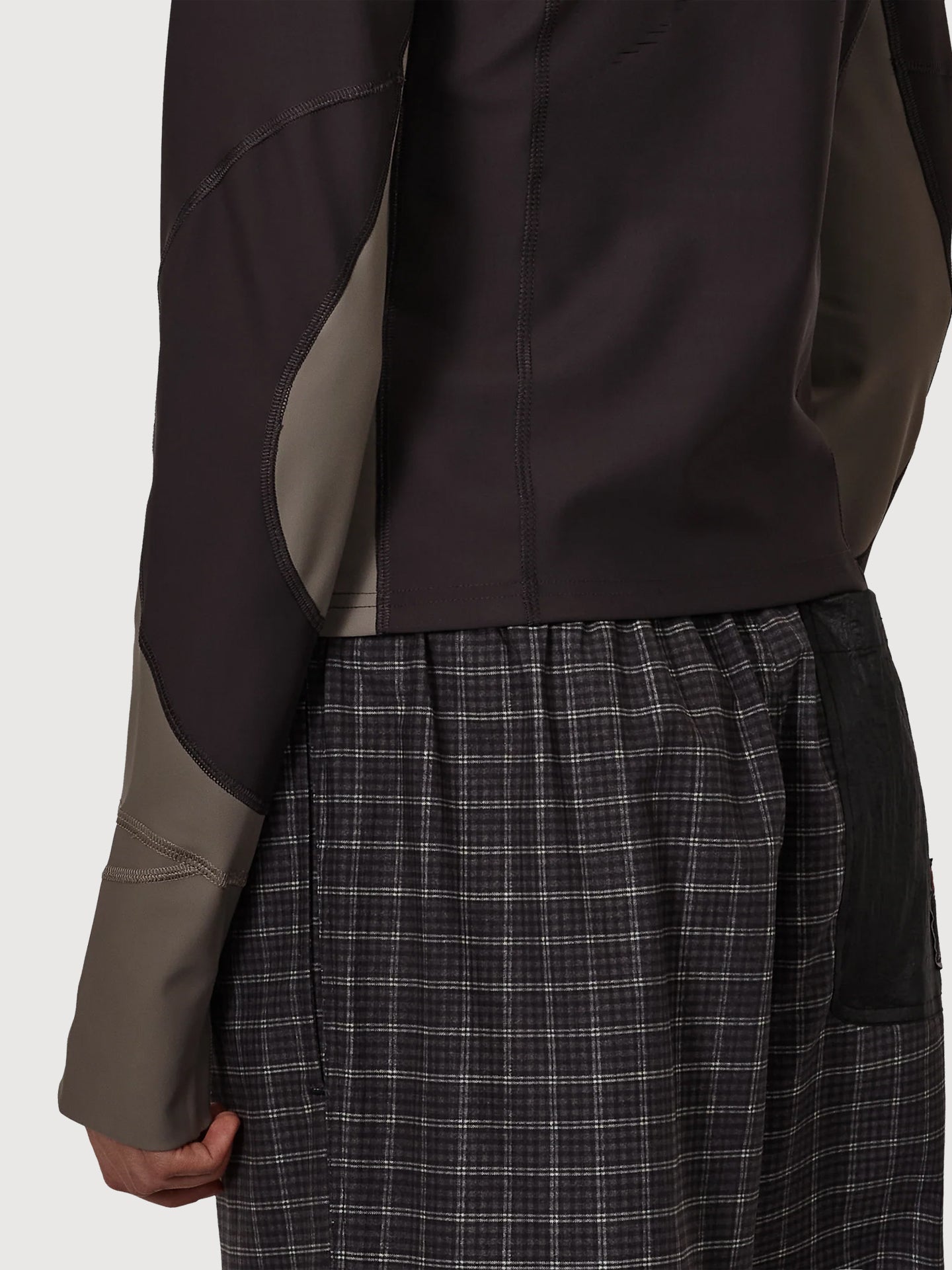 Spine Stretch Hooded Jacket