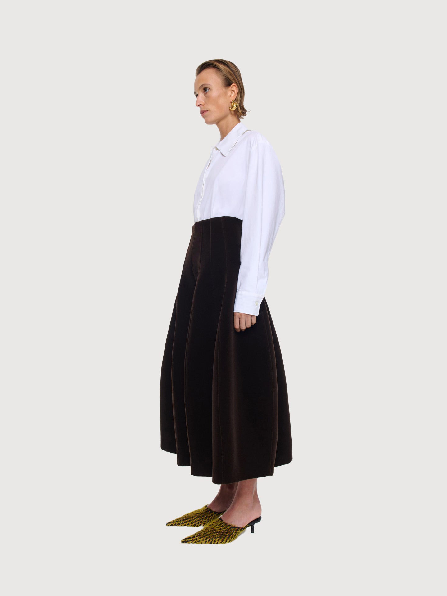 #color_plush-brown-velour