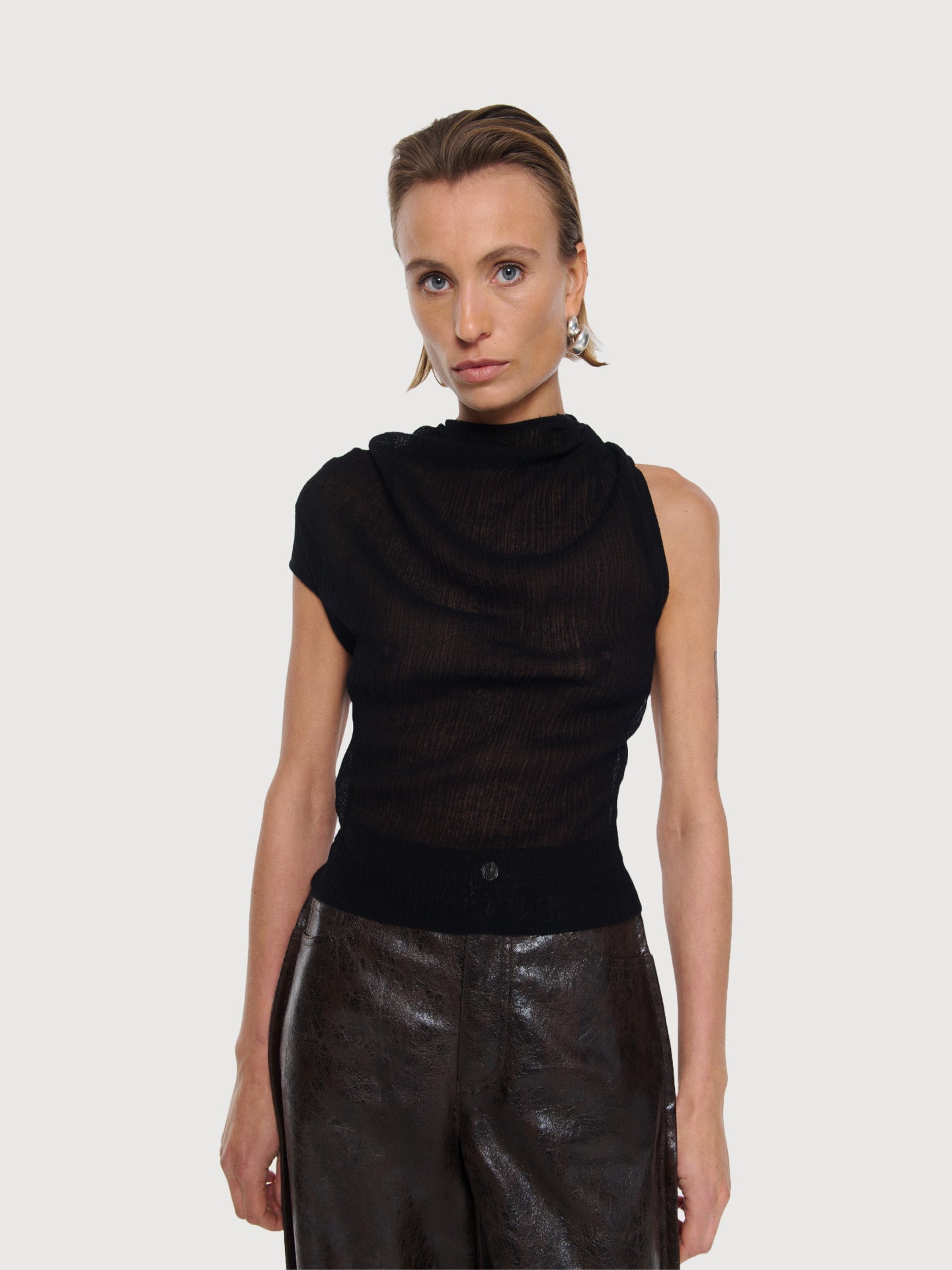 #color_thin-black-wool