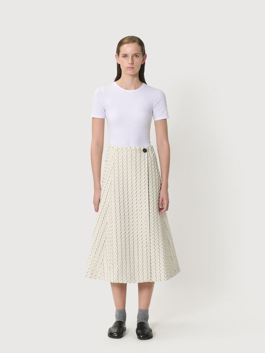 #color_eometric-intense-white